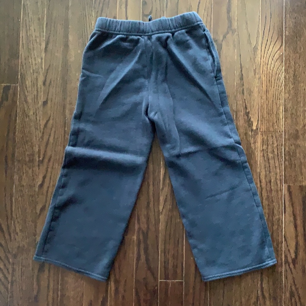 Abercrombie Kids Black Sweatpants Size 5/6 - Picture 2 of 4
